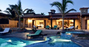 ¿Por qué invertir en bienes raíces en Los Cabos?